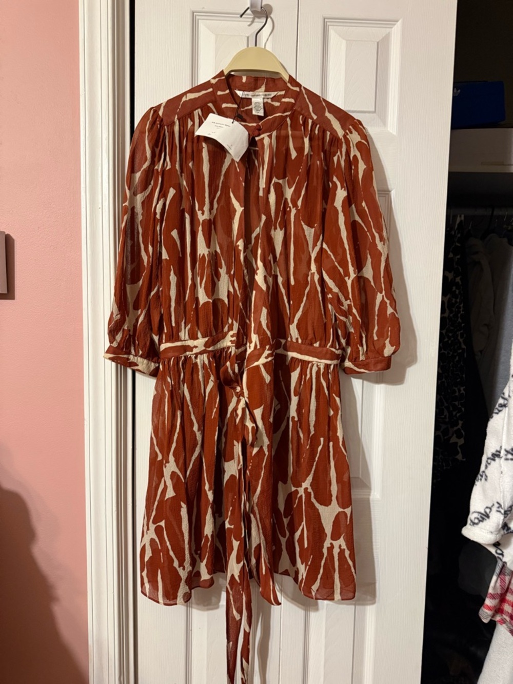 NWT Diane Von Furstenberg Rust and Ivory Printed cover up silk Dress sz 10
